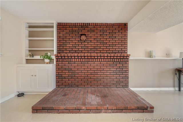 310 Janie Lane, New Albany, IN 47150