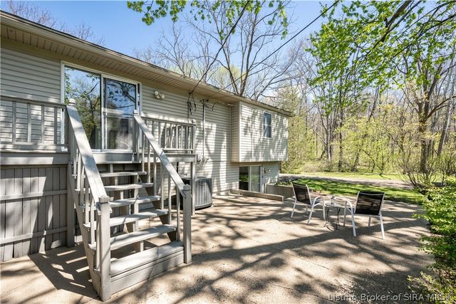 310 Janie Lane, New Albany, IN 47150