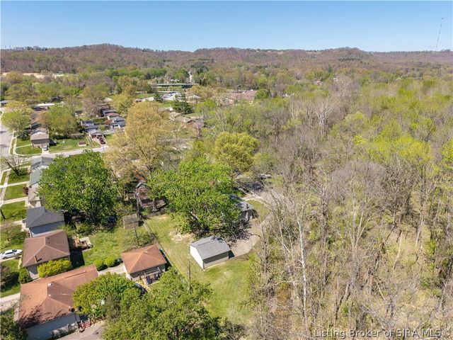 310 Janie Lane, New Albany, IN 47150