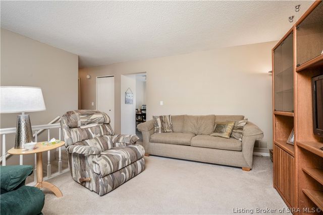 310 Janie Lane, New Albany, IN 47150