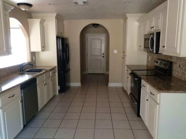 317 Barbara Dr, Deridder, LA 70634