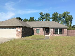317 Barbara Dr, Deridder, LA 70634