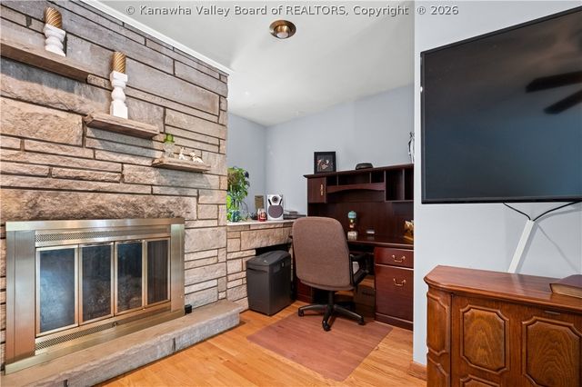 100 Anderson Drive, Dunbar, WV 25064