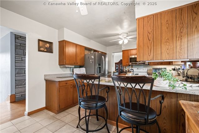 100 Anderson Drive, Dunbar, WV 25064