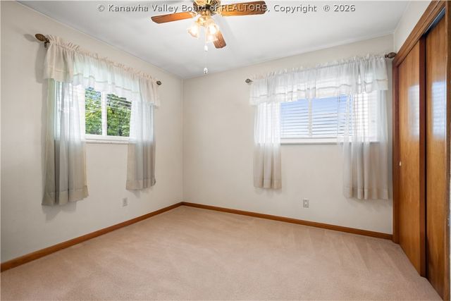 100 Anderson Drive, Dunbar, WV 25064