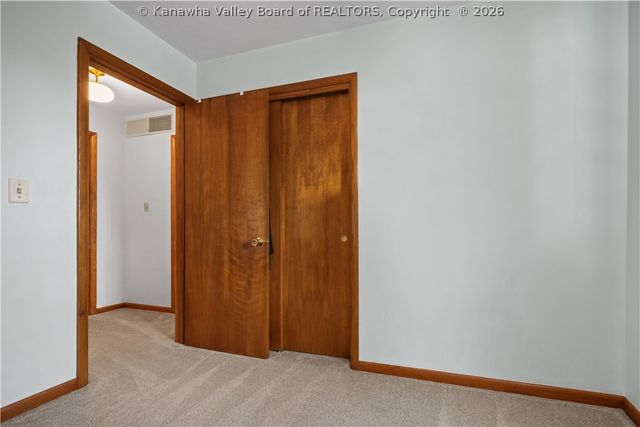 100 Anderson Drive, Dunbar, WV 25064