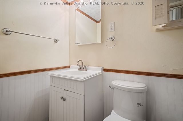 100 Anderson Drive, Dunbar, WV 25064