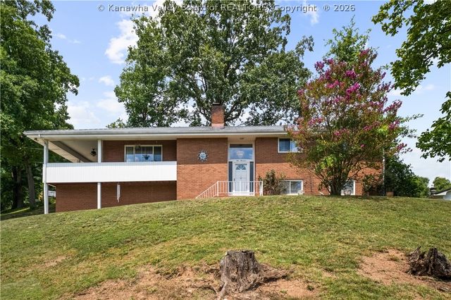 100 Anderson Drive, Dunbar, WV 25064