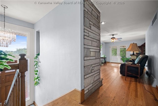 100 Anderson Drive, Dunbar, WV 25064