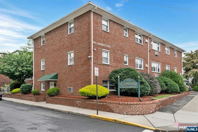 201 Oakdene Place D1, Cliffside Park, NJ 07010