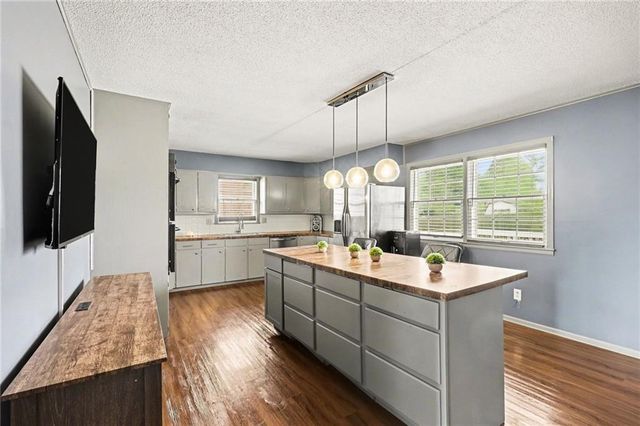 13212 Kemper Court, Independence, MO 64050