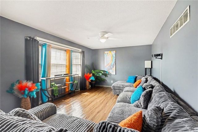 13212 Kemper Court, Independence, MO 64050