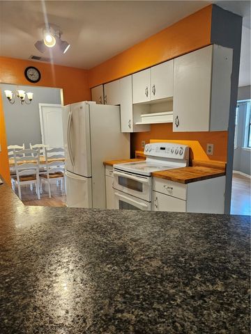 730 Daniels Avenue SW, Palm Bay, FL 32908