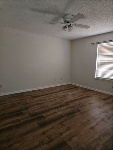 730 Daniels Avenue SW, Palm Bay, FL 32908