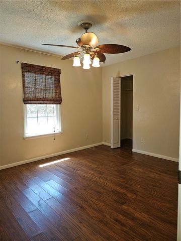 730 Daniels Avenue SW, Palm Bay, FL 32908