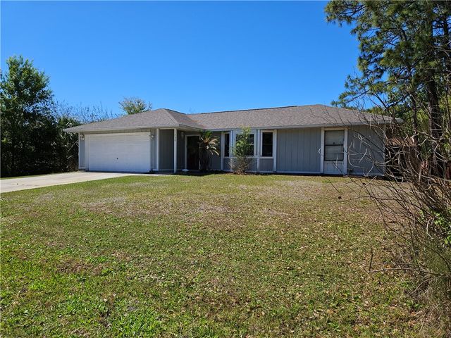 730 Daniels Avenue SW, Palm Bay, FL 32908