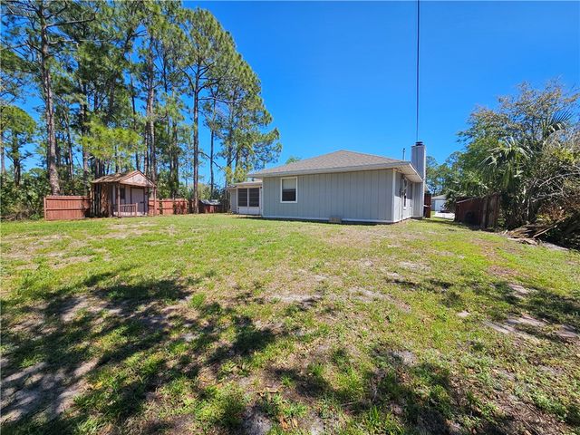 730 Daniels Avenue SW, Palm Bay, FL 32908