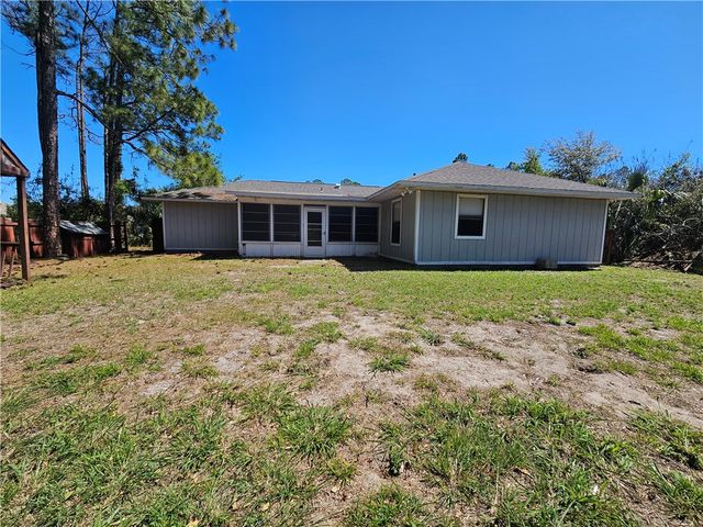 730 Daniels Avenue SW, Palm Bay, FL 32908