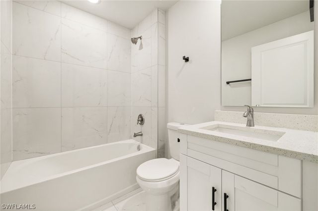 835 Palomino ST E, Lehigh Acres, FL 33974