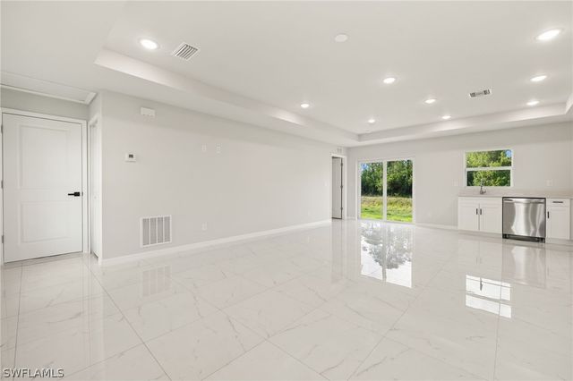 835 Palomino ST E, Lehigh Acres, FL 33974