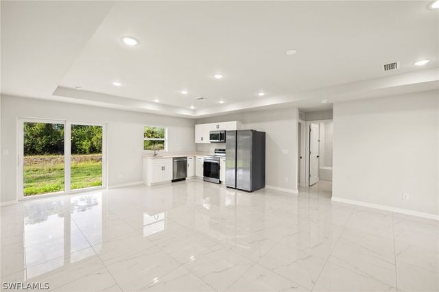 835 Palomino ST E, Lehigh Acres, FL 33974