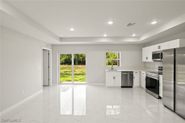 835 Palomino ST E, Lehigh Acres, FL 33974