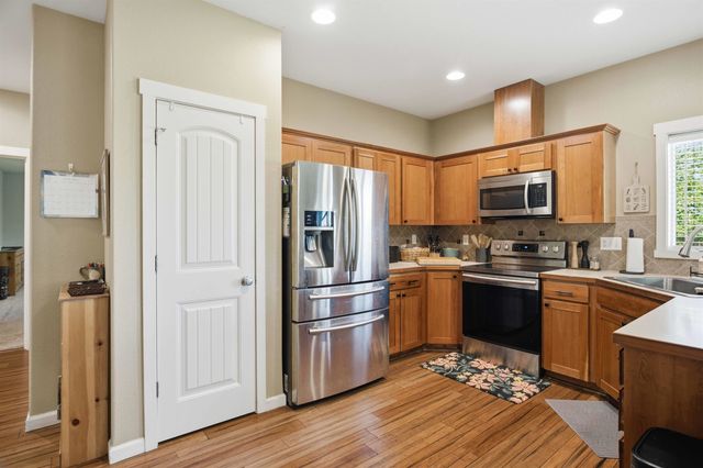 9016 W Silver St, Cheney, WA 99004