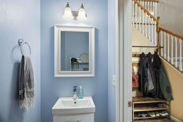 9016 W Silver St, Cheney, WA 99004