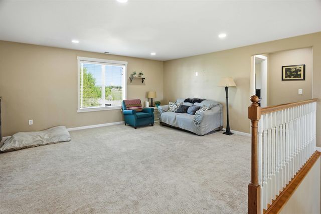 9016 W Silver St, Cheney, WA 99004
