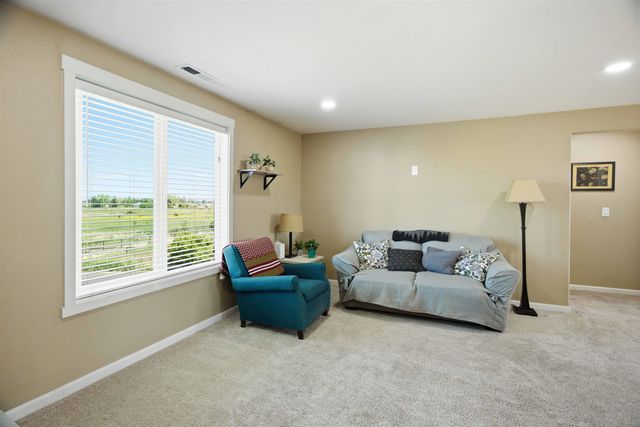 9016 W Silver St, Cheney, WA 99004