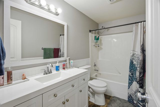 9016 W Silver St, Cheney, WA 99004