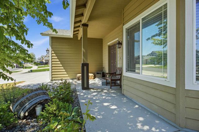 9016 W Silver St, Cheney, WA 99004