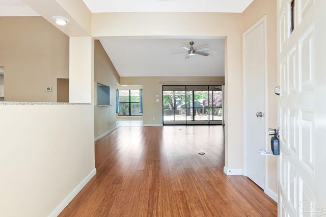 2251 Oxford Dr, Pensacola, FL 32503