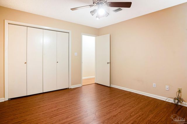 2251 Oxford Dr, Pensacola, FL 32503