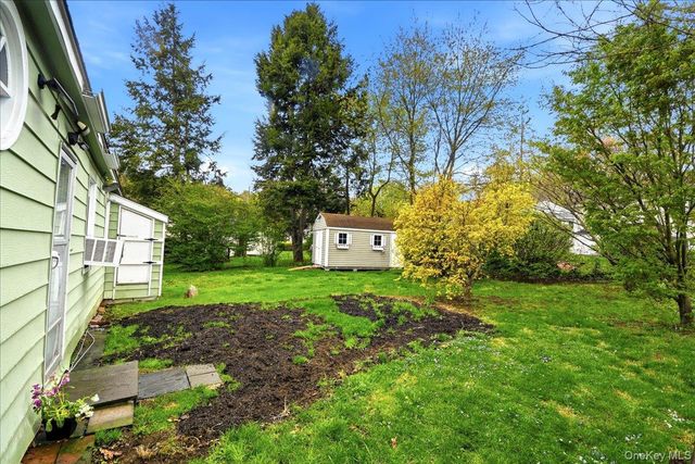 28 Lake Shore Drive, Patterson, NY 12563