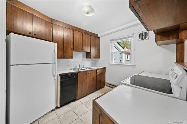28 Lake Shore Drive, Patterson, NY 12563
