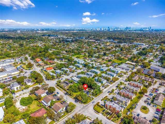 219 NE 141st St, Miami, FL 33161