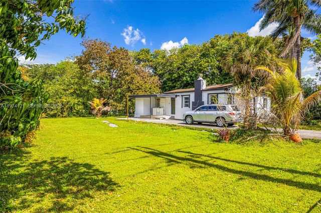 219 NE 141st St, Miami, FL 33161