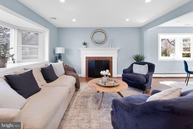 2504 KENILWORTH ST N, Arlington, VA 22207