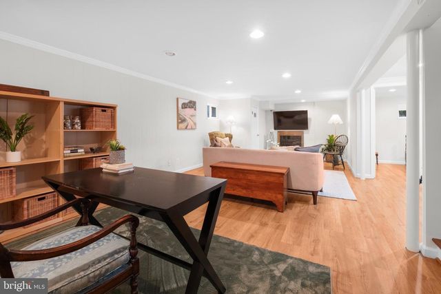 2504 KENILWORTH ST N, Arlington, VA 22207