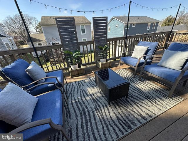 2504 KENILWORTH ST N, Arlington, VA 22207