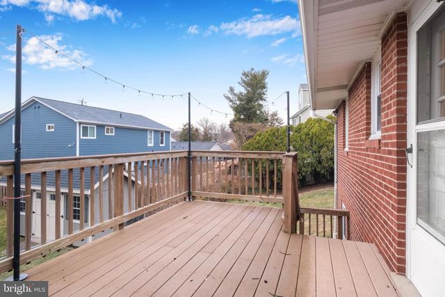 2504 KENILWORTH ST N, Arlington, VA 22207