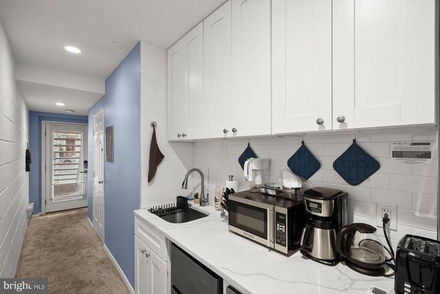 1420 RHODE ISLAND AVE NW, Washington, DC 20005