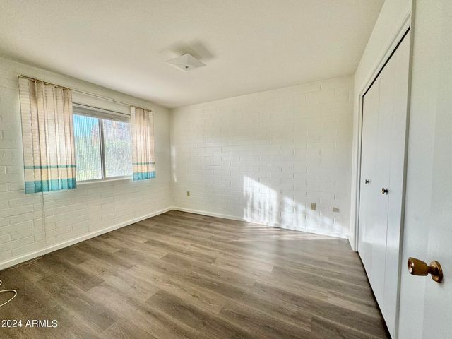 10012 N 103RD Avenue, Sun City, AZ 85351