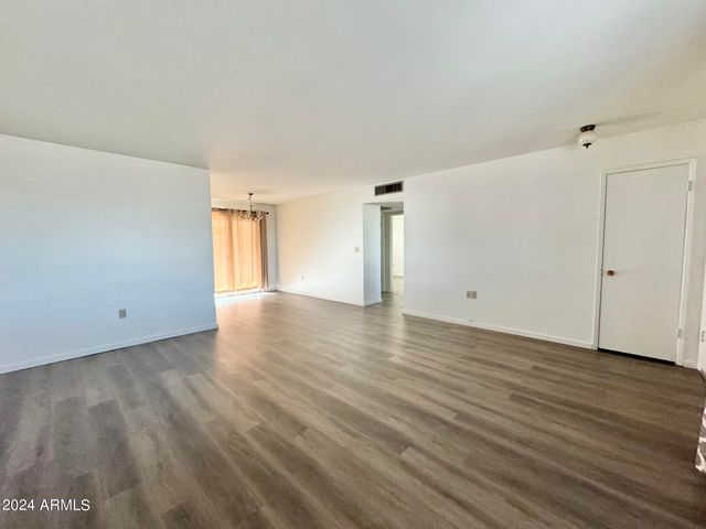 10012 N 103RD Avenue, Sun City, AZ 85351