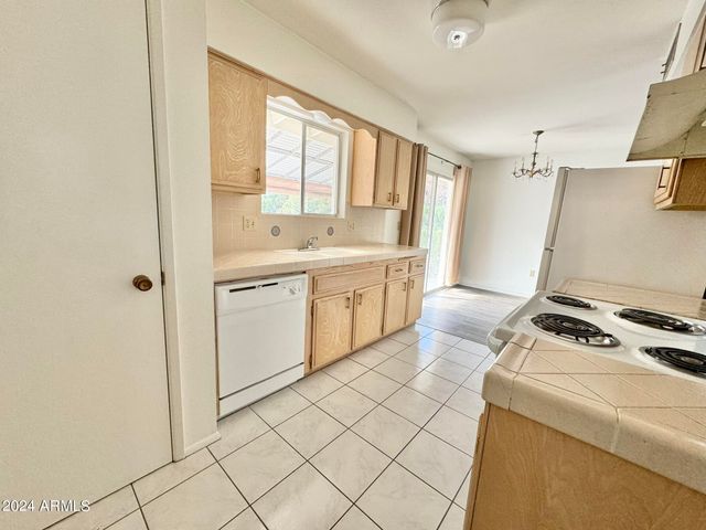 10012 N 103RD Avenue, Sun City, AZ 85351