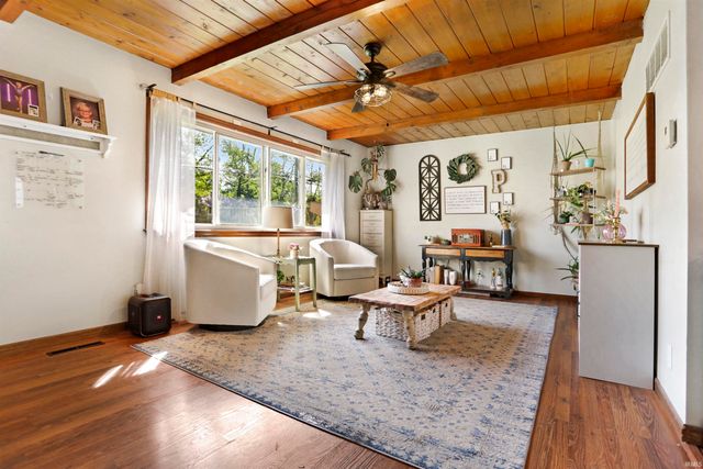 917 S Eighth Street, Boonville, IN 47601