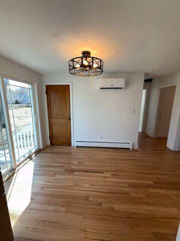 20 Doris Avenue, Portsmouth, NH 03801