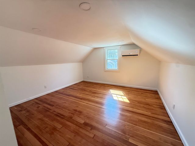 20 Doris Avenue, Portsmouth, NH 03801