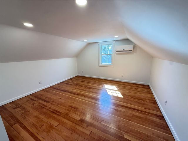 20 Doris Avenue, Portsmouth, NH 03801